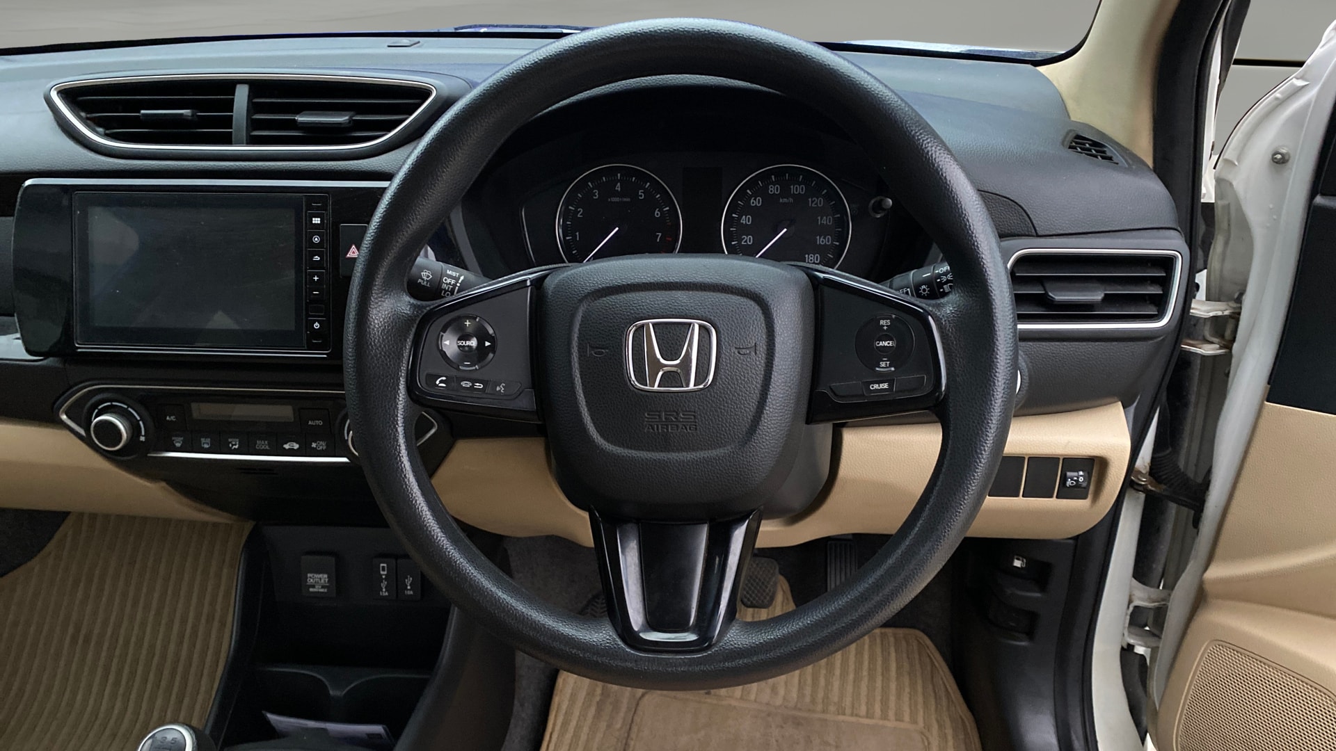 View 2019 Honda Amaze E MT Petrol BS IV Image 14 Used 2019 Honda Amaze E MT Petrol BS IV Image 14