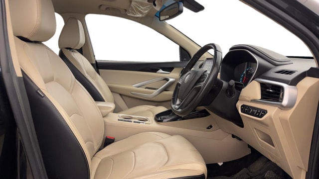 View MG Hector Image 18 Used MG Hector Image 18