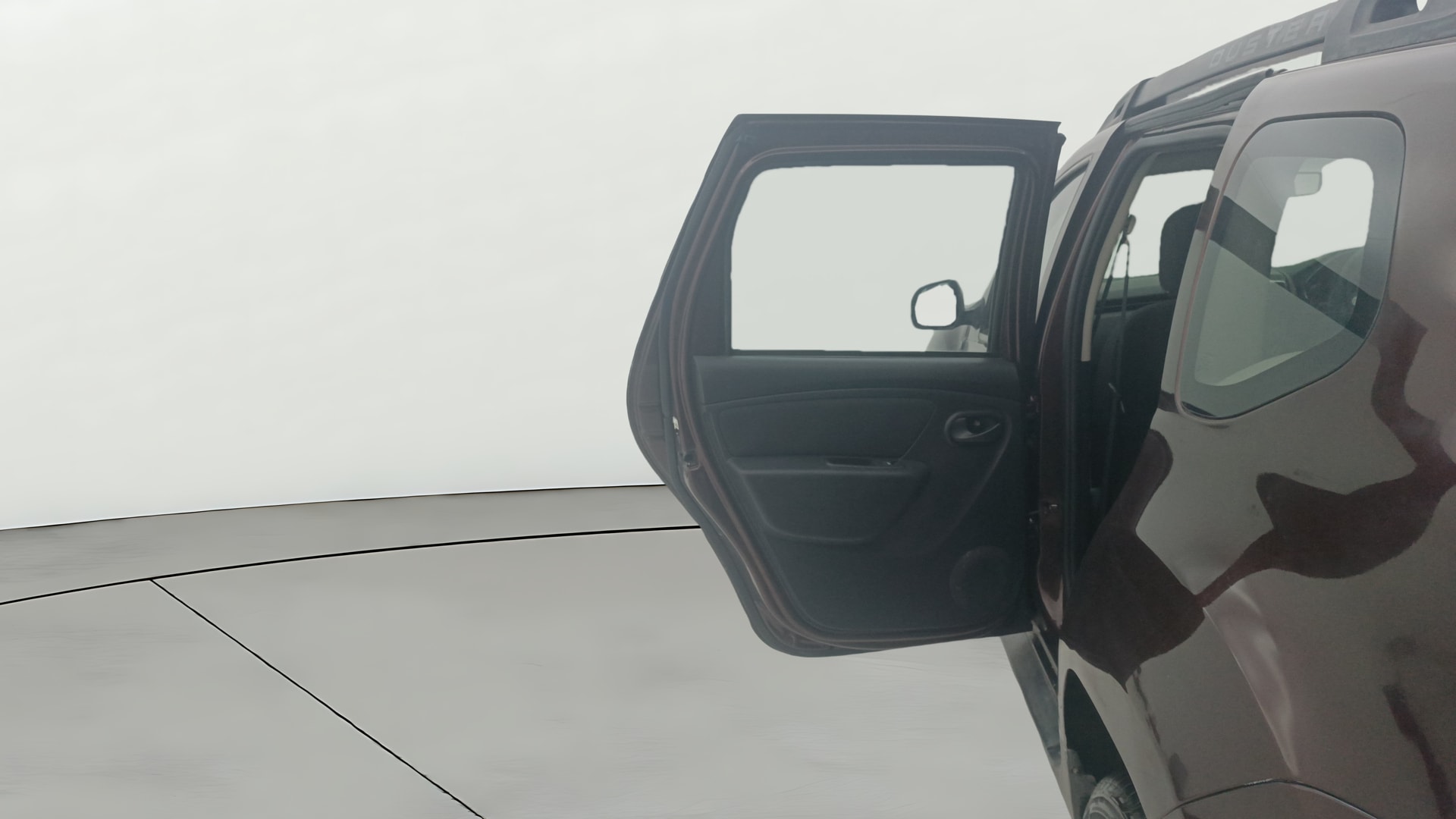View 2019 Renault Duster 85 PS RXS 4X2 MT Image 22 Used 2019 Renault Duster 85 PS RXS 4X2 MT Image 22