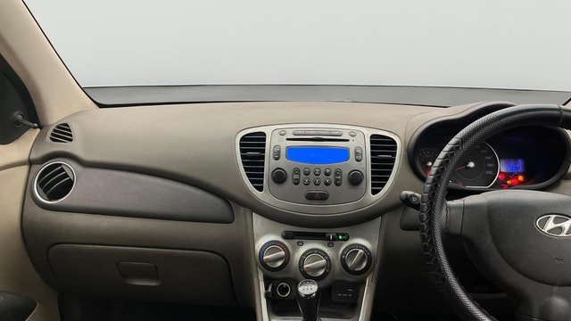 View Hyundai i10 Image 17 Used Hyundai i10 Image 17