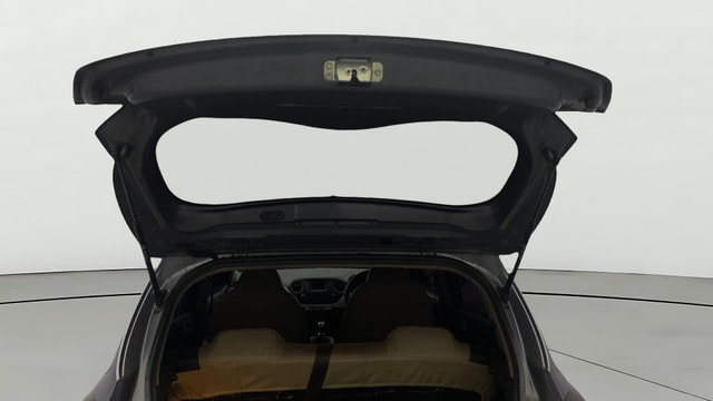 View Hyundai Grand i10 Image 16 Used Hyundai Grand i10 Image 16