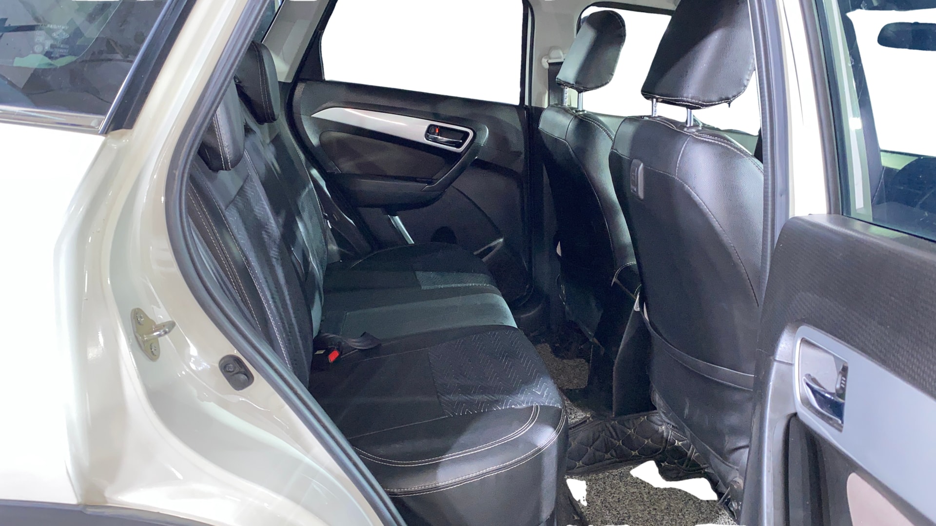 View 2022 Toyota Urban Cruiser High MT Image 30 Used 2022 Toyota Urban Cruiser High MT Image 30