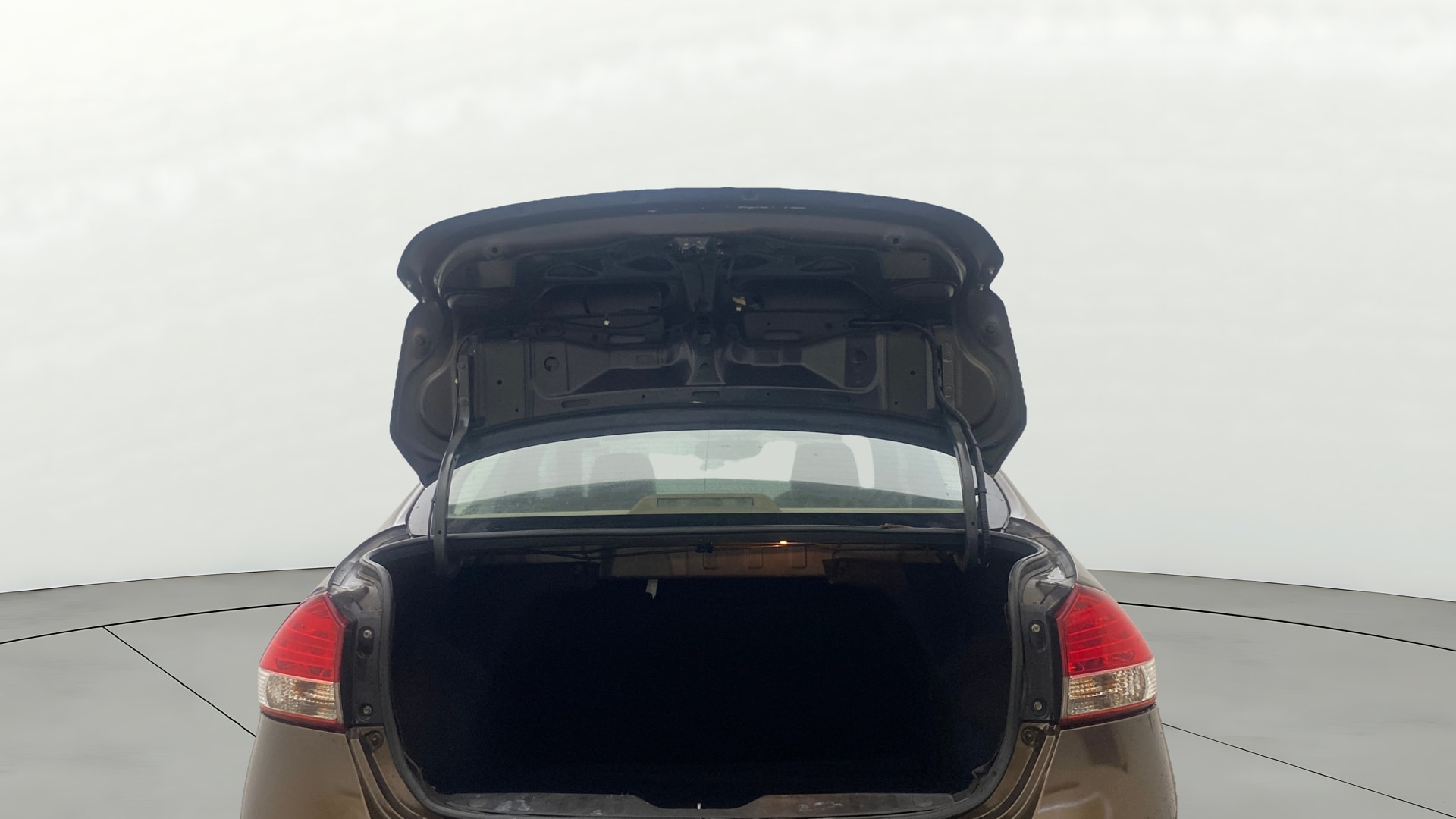 View 2017 Maruti Suzuki 1000 Base Variant Image 38 Used 2017 Maruti Suzuki 1000 Base Variant Image 38