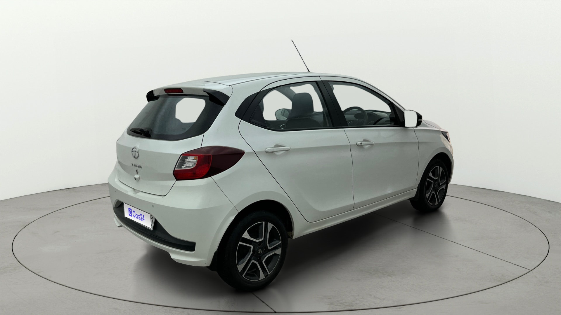 View 2020 Tata Tiago Revotorq XB Image 43 Used 2020 Tata Tiago Revotorq XB Image 43
