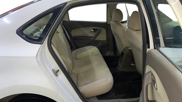 View Skoda Rapid Image 38 Used Skoda Rapid Image 38