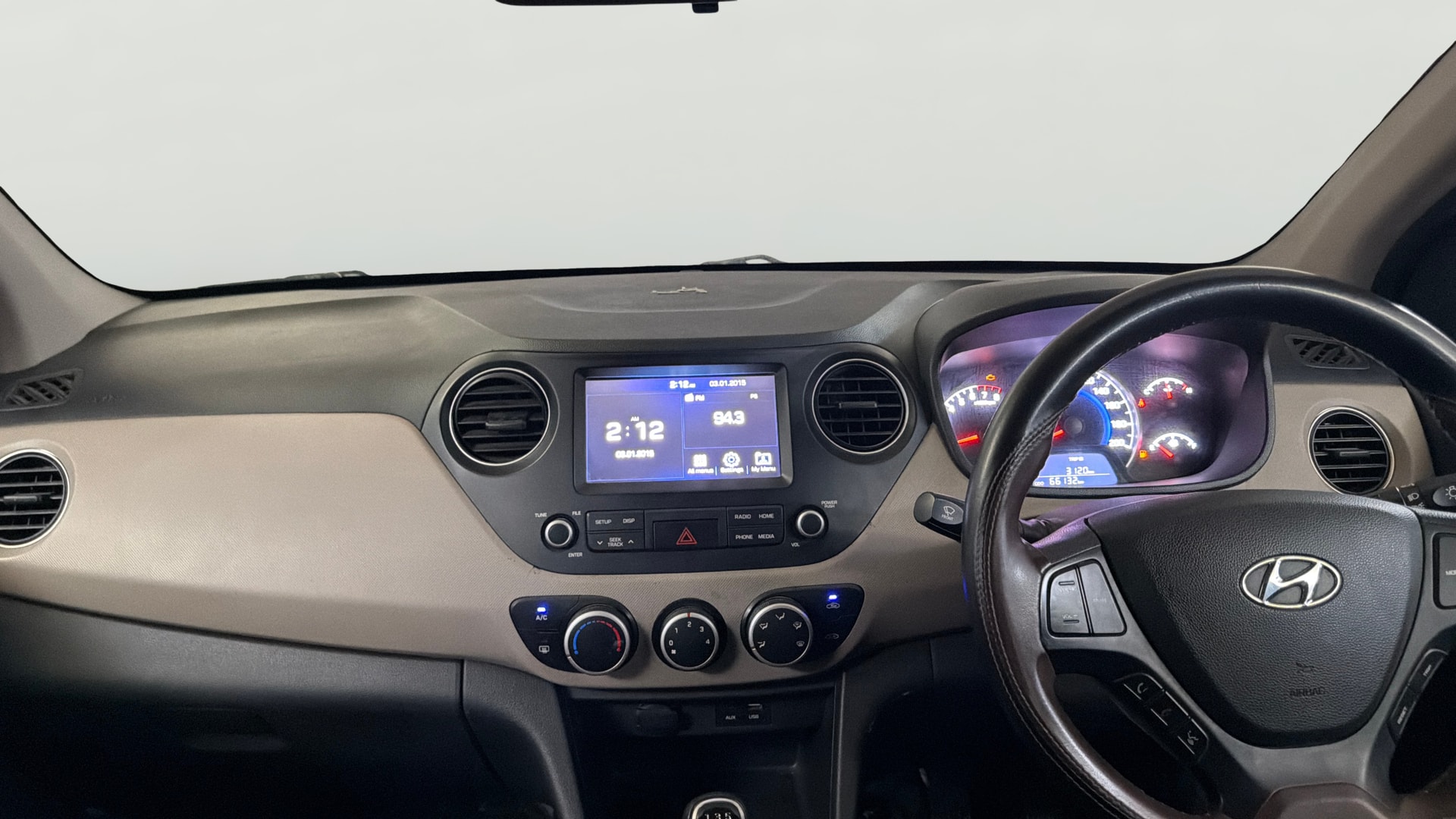 View 2019 Hyundai Grand i10 Sportz 1.2 Kappa Image 17 Used 2019 Hyundai Grand i10 Sportz 1.2 Kappa Image 17