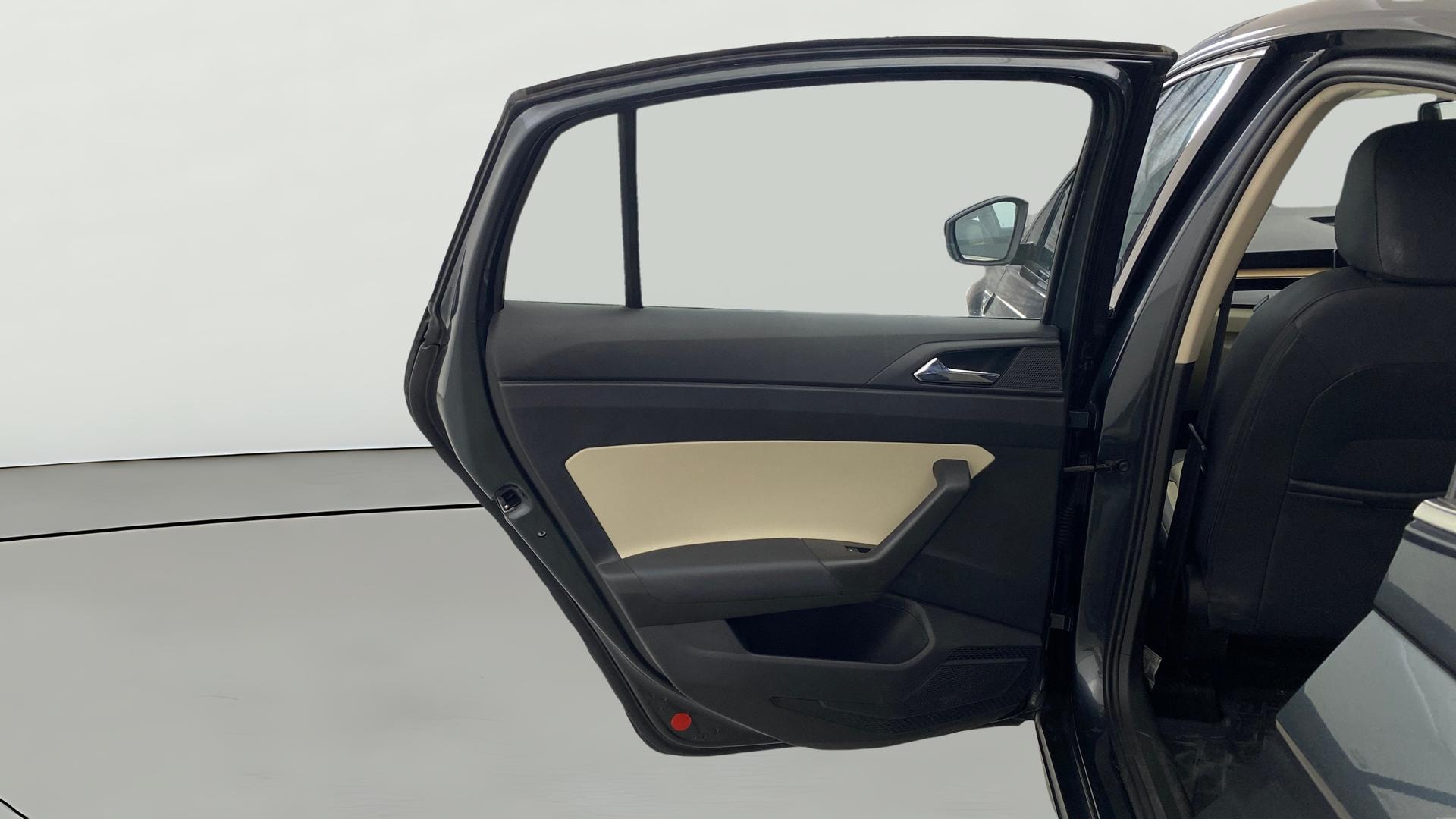 View 2022 Skoda Slavia Style 1.5 TSI DSG Image 22 Used 2022 Skoda Slavia Style 1.5 TSI DSG Image 22