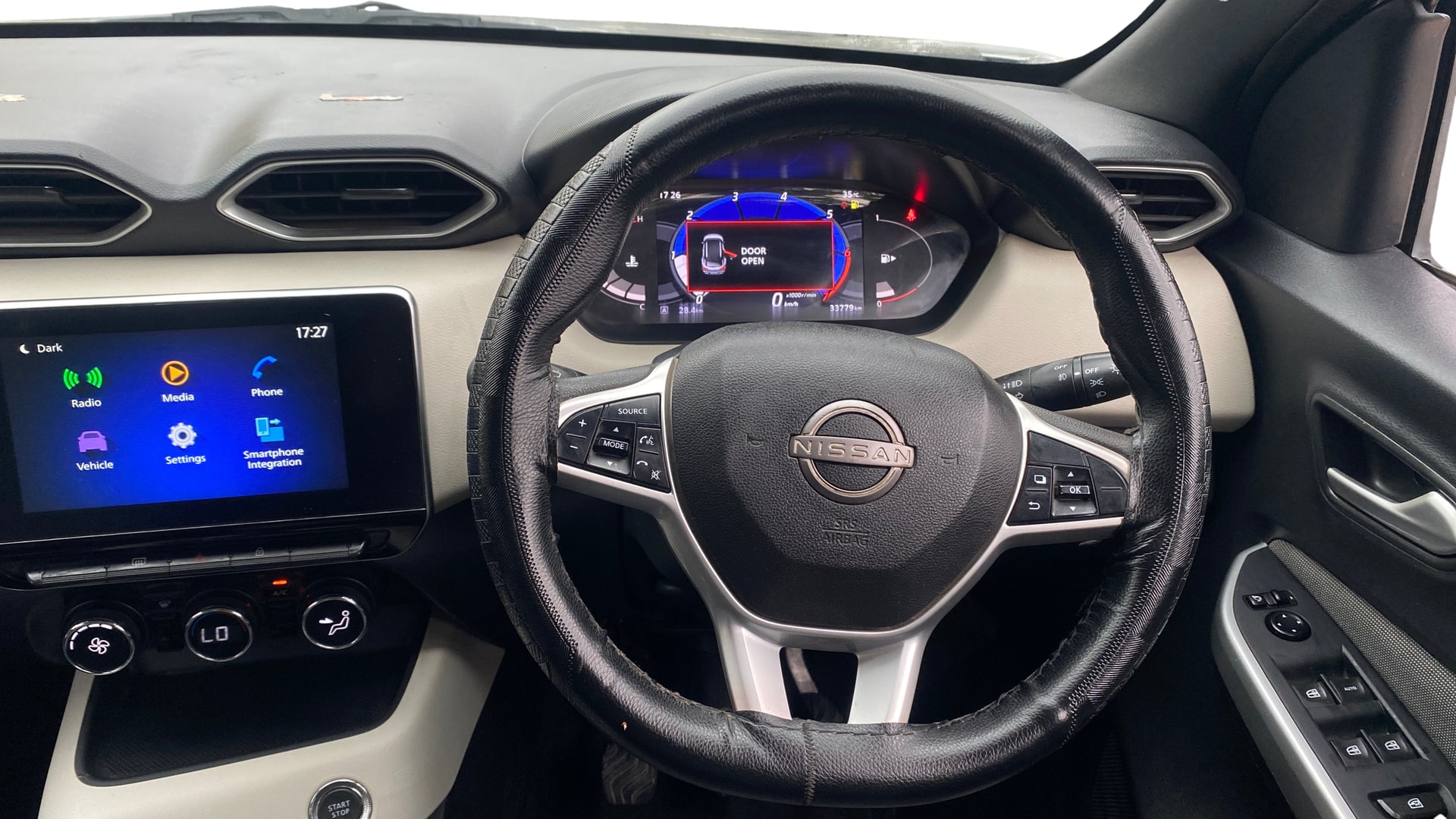 View 2021 Nissan Magnite XV Image 20 Used 2021 Nissan Magnite XV Image 20