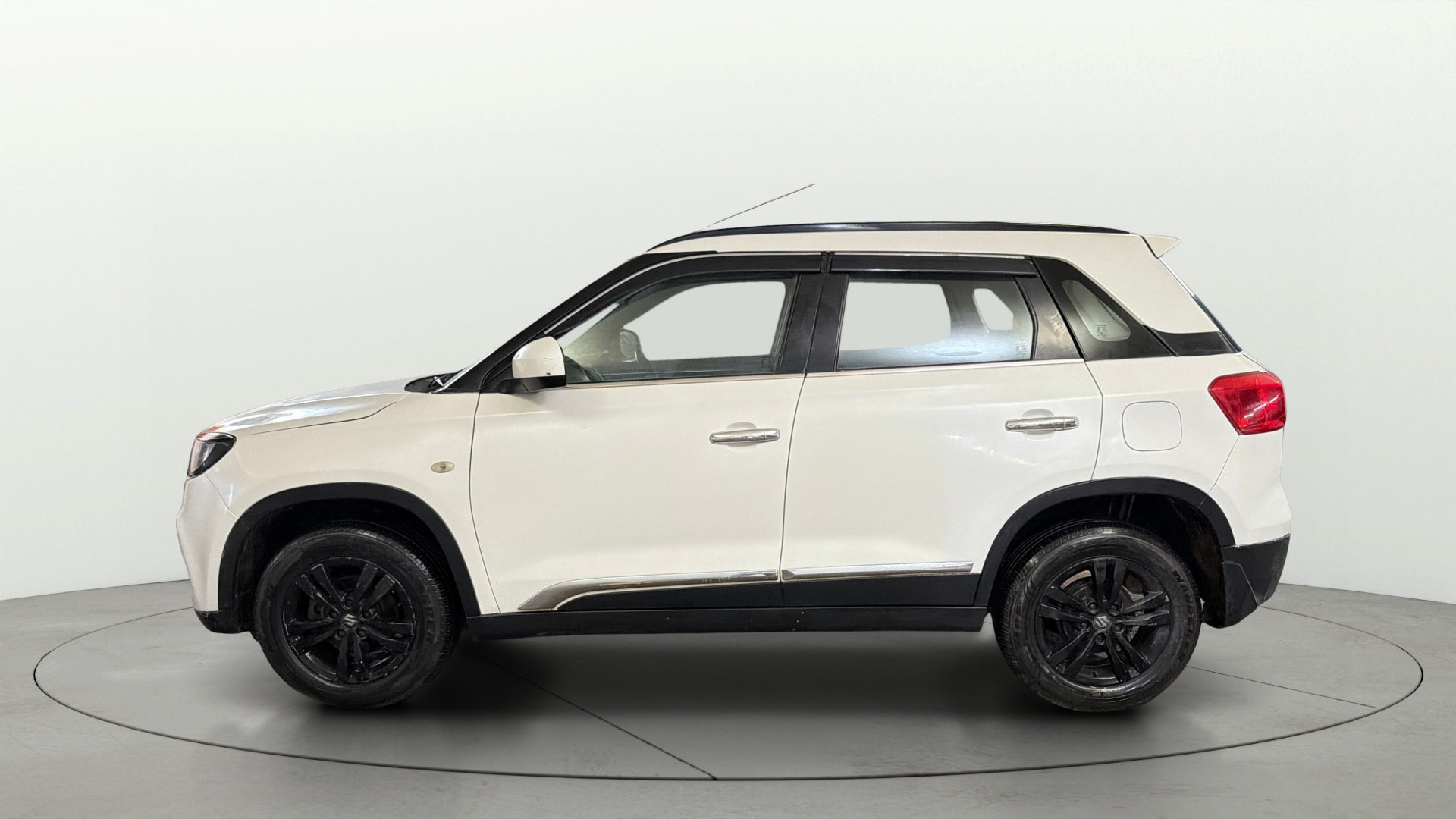 View 2019 Maruti Suzuki 1000 Base Variant Image 5 Used 2019 Maruti Suzuki 1000 Base Variant Image 5