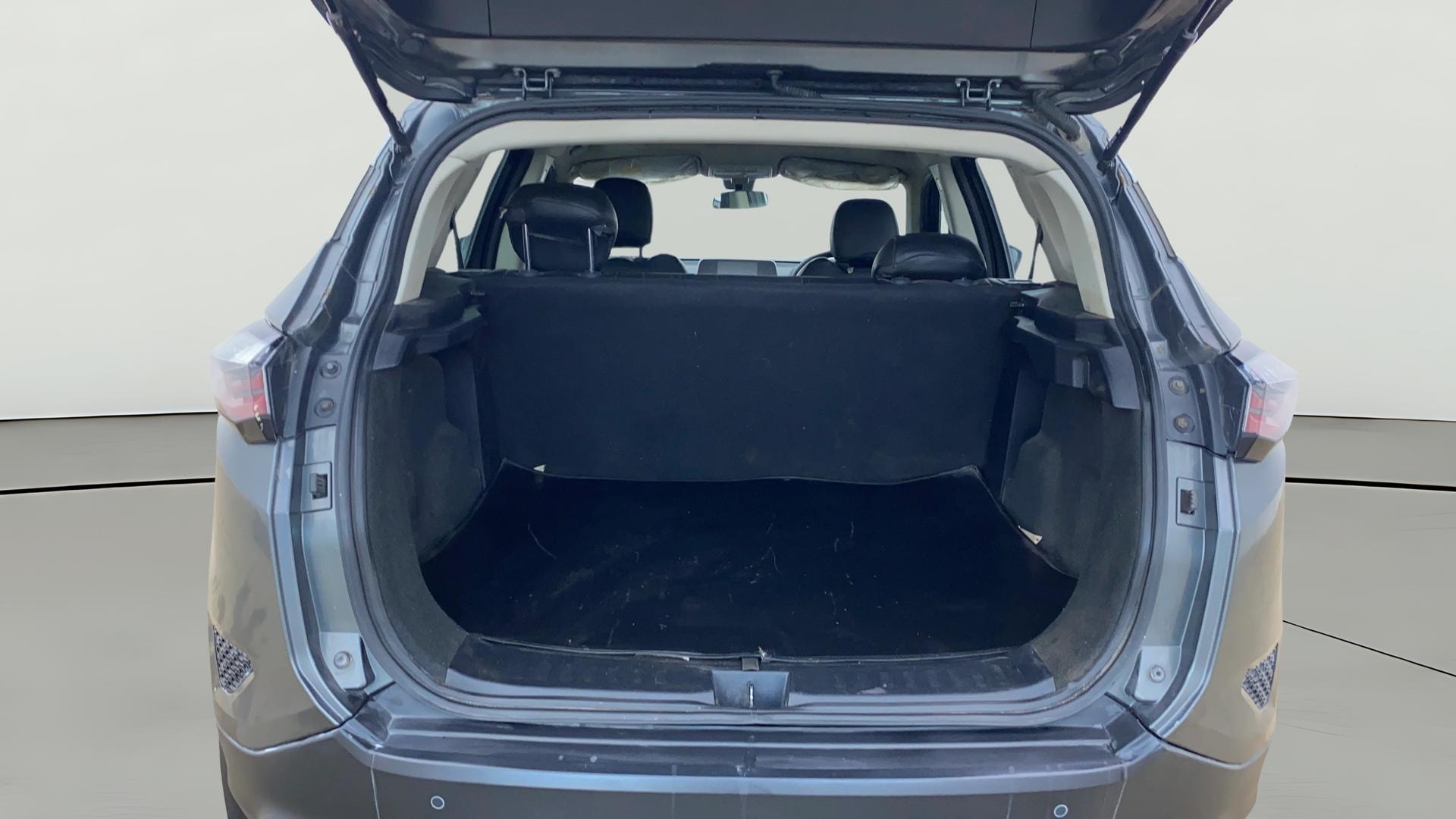 View 2023 Tata Harrier XE Image 39 Used 2023 Tata Harrier XE Image 39