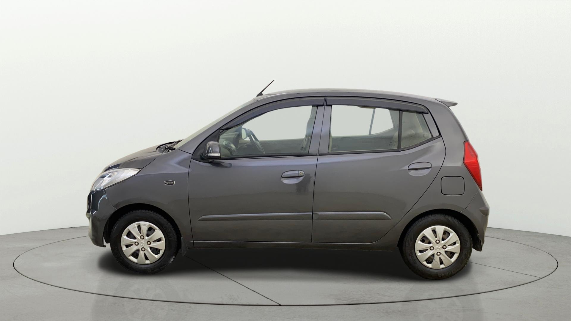 View 2013 Hyundai i10 1.2 Sportz MT Image 5 Used 2013 Hyundai i10 1.2 Sportz MT Image 5