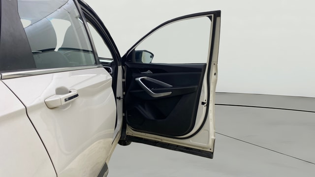 View MG Hector Image 48 Used MG Hector Image 48