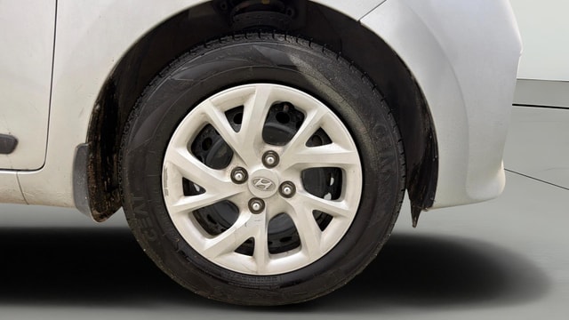 View Hyundai Grand i10 Image 39 Used Hyundai Grand i10 Image 39
