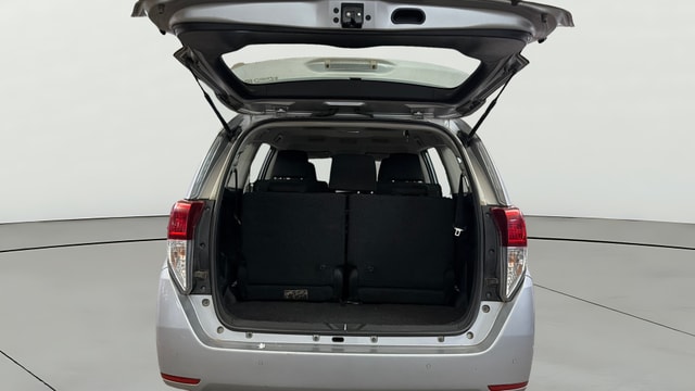 View Toyota Innova Crysta Image 37 Used Toyota Innova Crysta Image 37