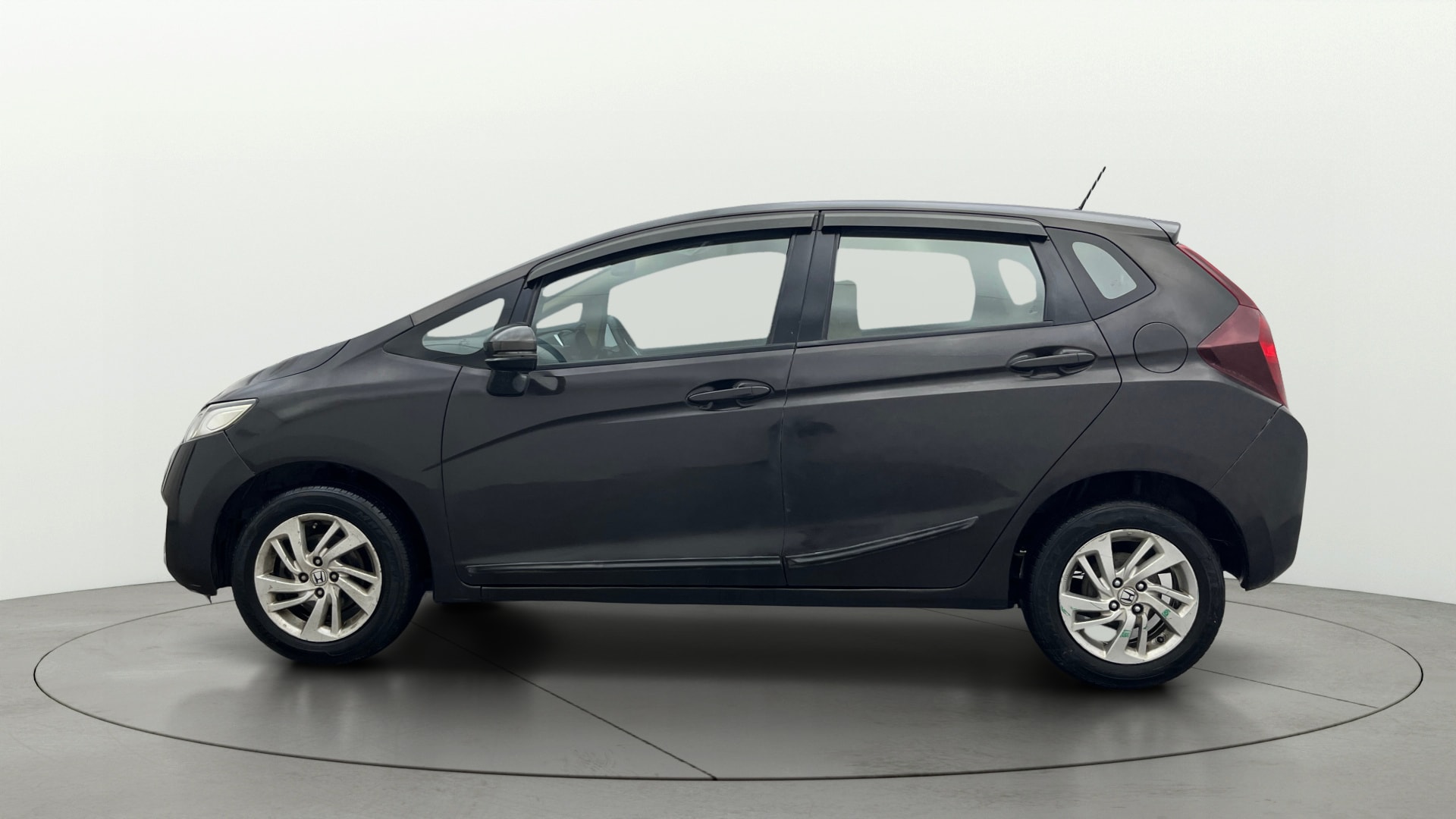 View 2018 Honda Jazz E MT Diesel Image 5 Used 2018 Honda Jazz E MT Diesel Image 5