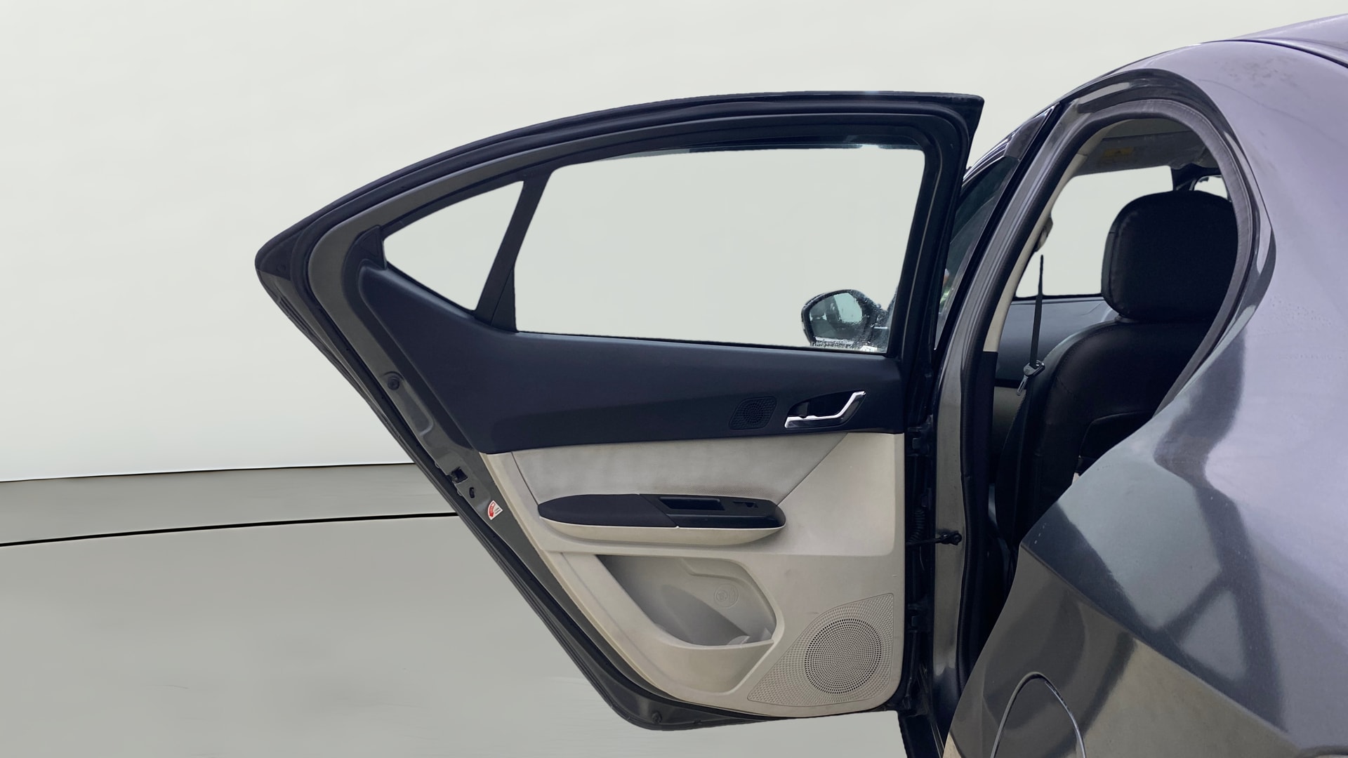 View 2023 Tata Tigor XE Diesel Image 22 Used 2023 Tata Tigor XE Diesel Image 22