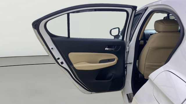View Honda City ZX Image 23 Used Honda City ZX Image 23