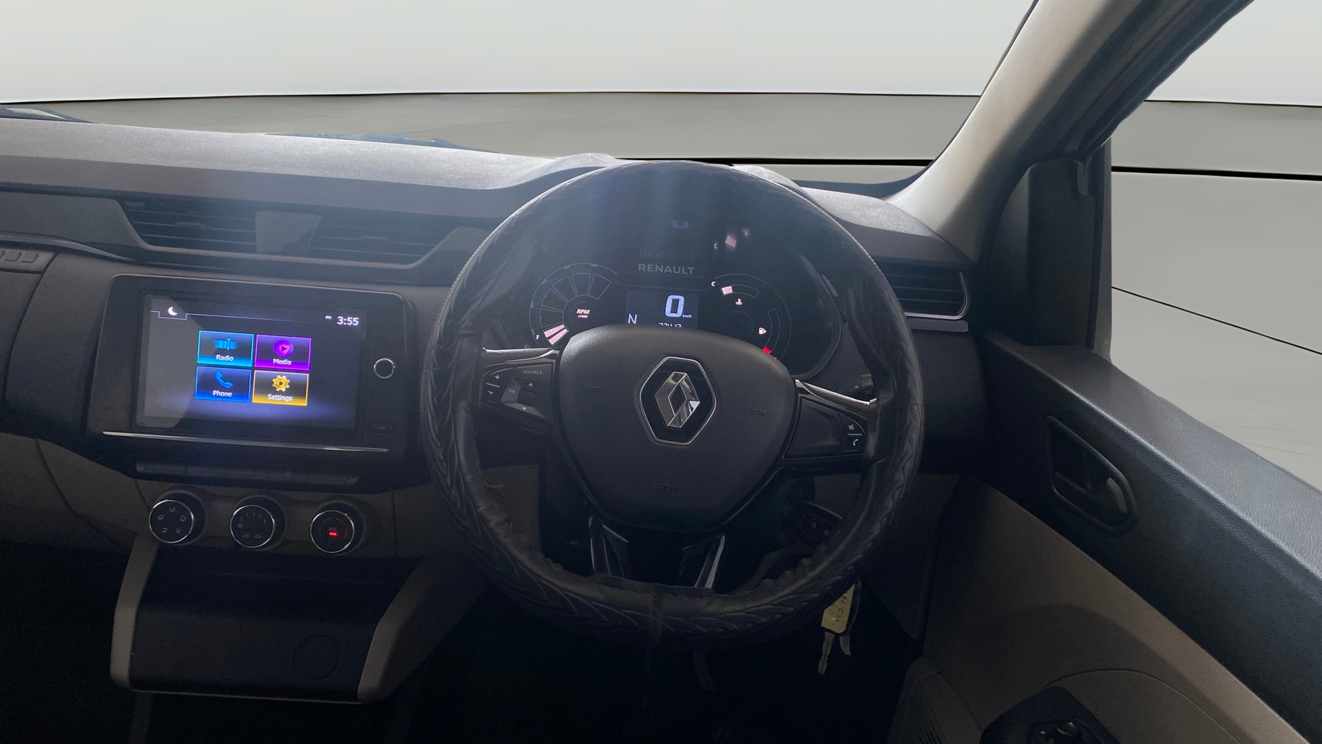 Used 2023 Renault Triber Used 2023 Renault Triber
