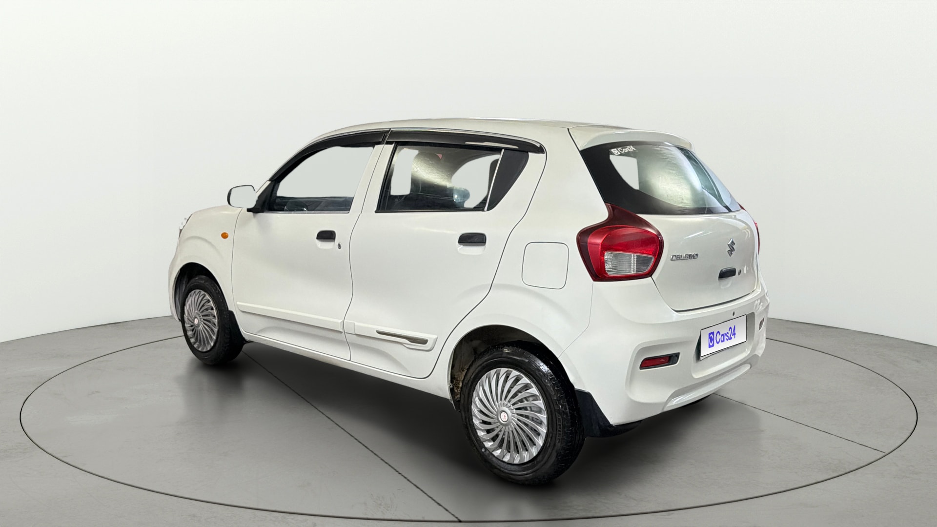 View 2024 Maruti Suzuki 1000 Base Variant Image 2 Used 2024 Maruti Suzuki 1000 Base Variant Image 2