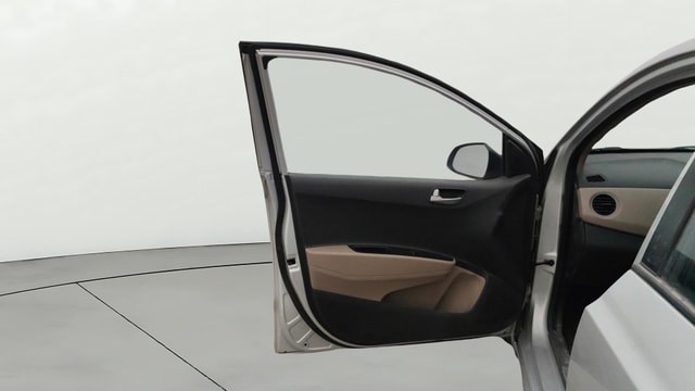 View Hyundai Xcent Image 30 Used Hyundai Xcent Image 30