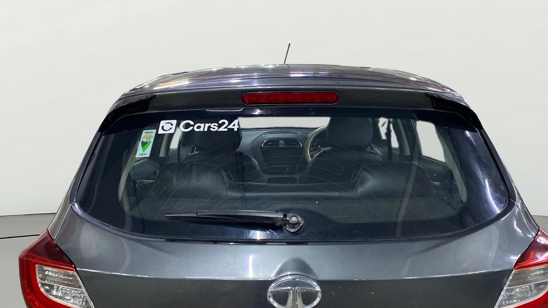 View 2022 Tata Tiago Revotorq XB Image 3 Used 2022 Tata Tiago Revotorq XB Image 3
