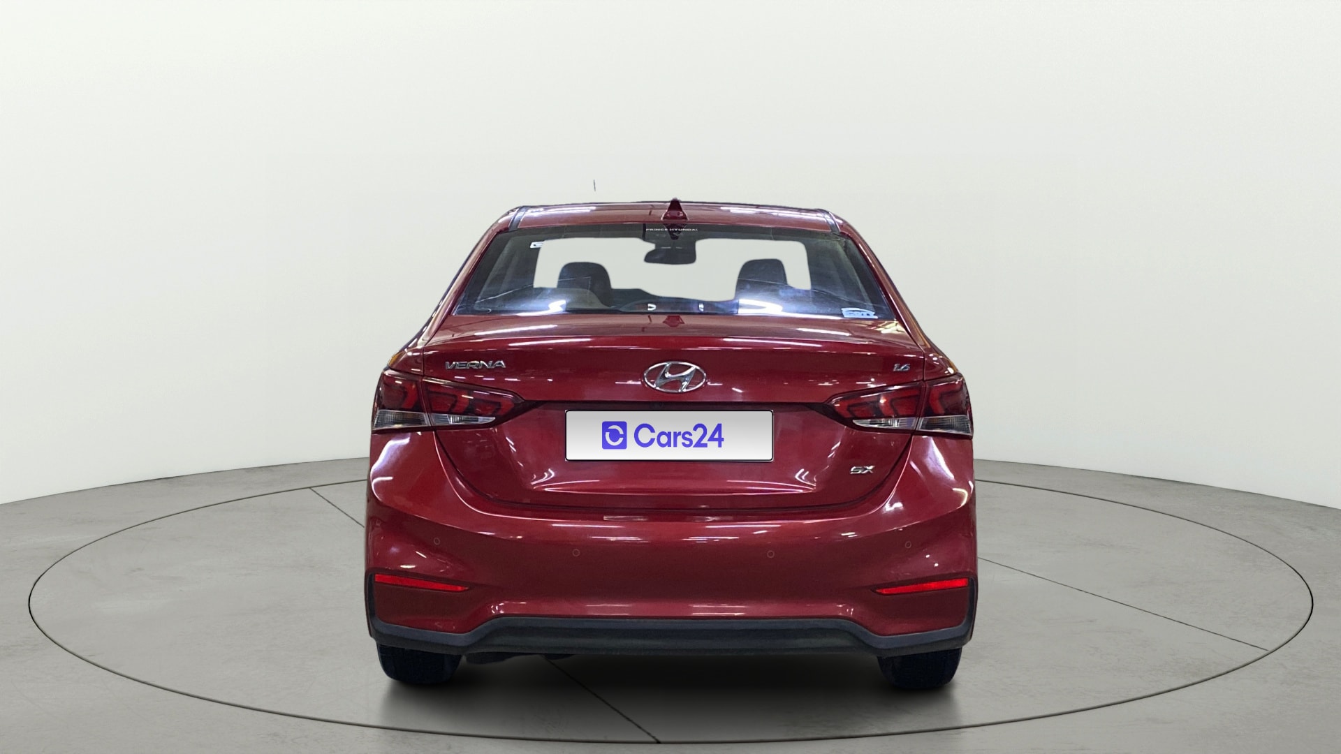 View 2018 Hyundai Verna 1.6 VTVT SX Image 45 Used 2018 Hyundai Verna 1.6 VTVT SX Image 45