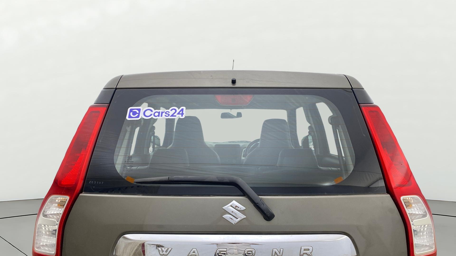 View 2020 Maruti Suzuki 1000 Base Variant Image 3 Used 2020 Maruti Suzuki 1000 Base Variant Image 3