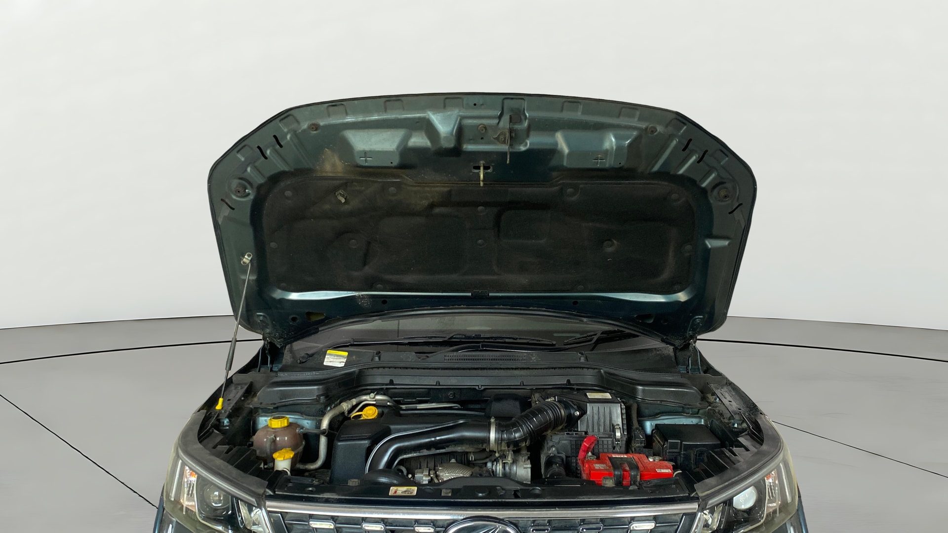 View 2019 Mahindra XUV300 W4 Petrol BS IV Image 32 Used 2019 Mahindra XUV300 W4 Petrol BS IV Image 32