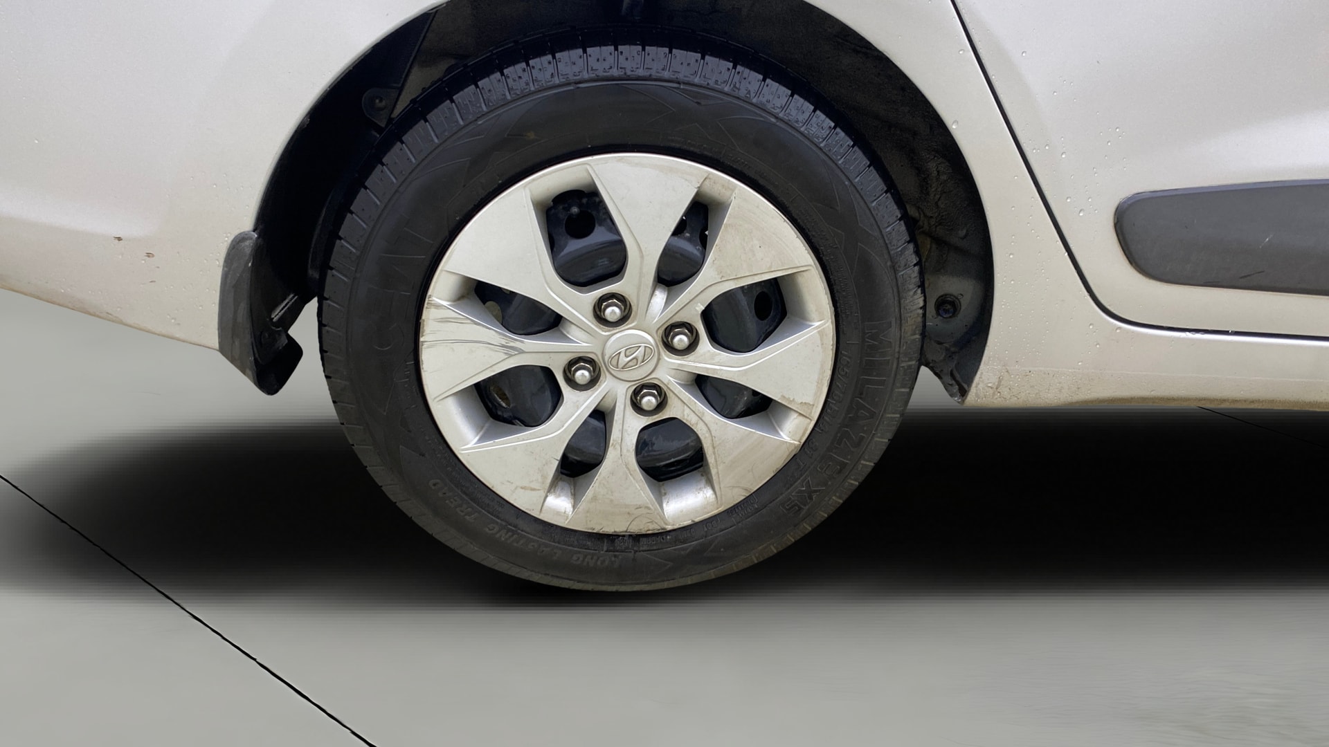 View 2015 Hyundai Xcent S Petrol Image 23 Used 2015 Hyundai Xcent S Petrol Image 23
