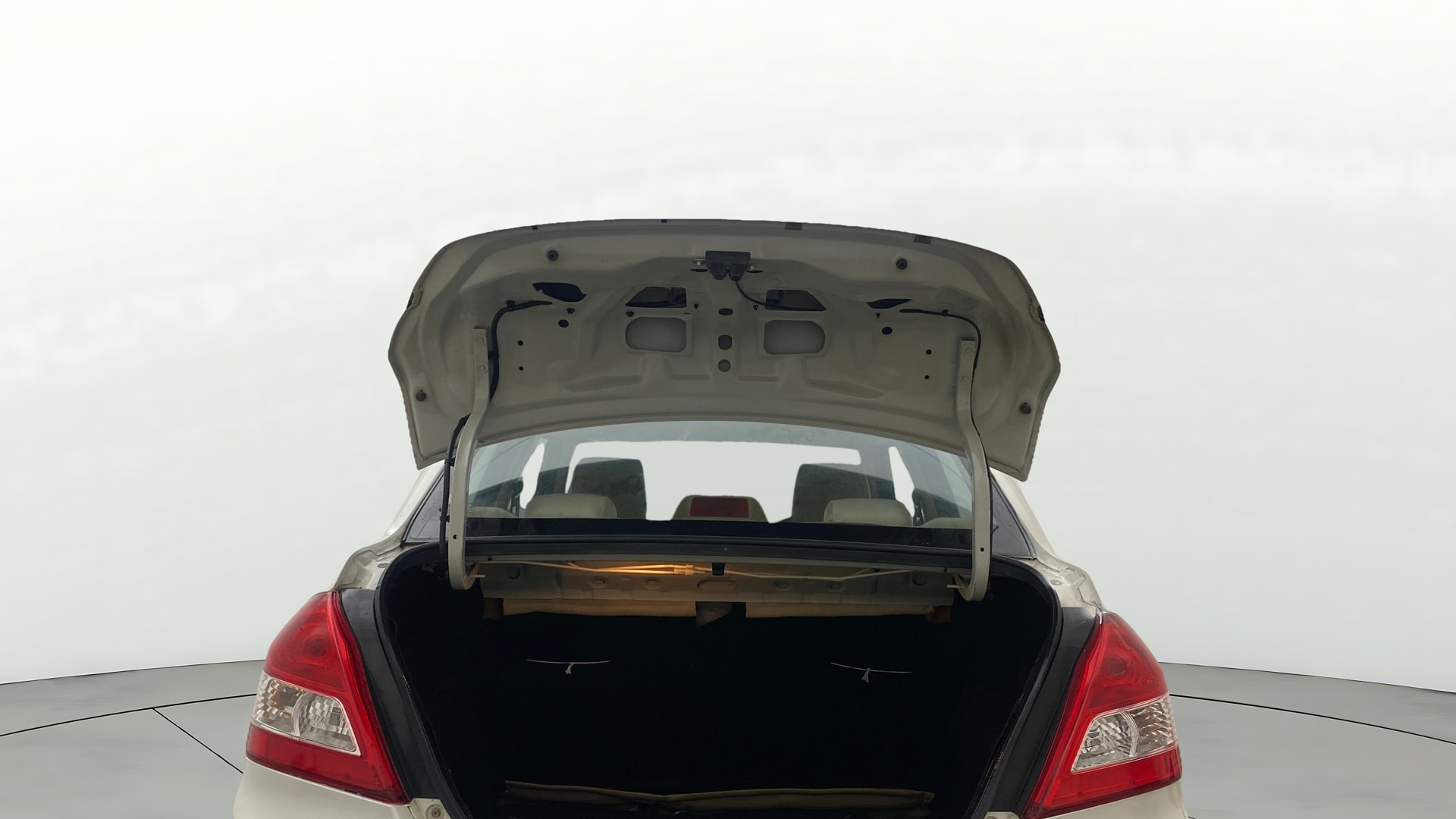 View 2015 Maruti Suzuki 1000 Base Variant Image 16 Used 2015 Maruti Suzuki 1000 Base Variant Image 16