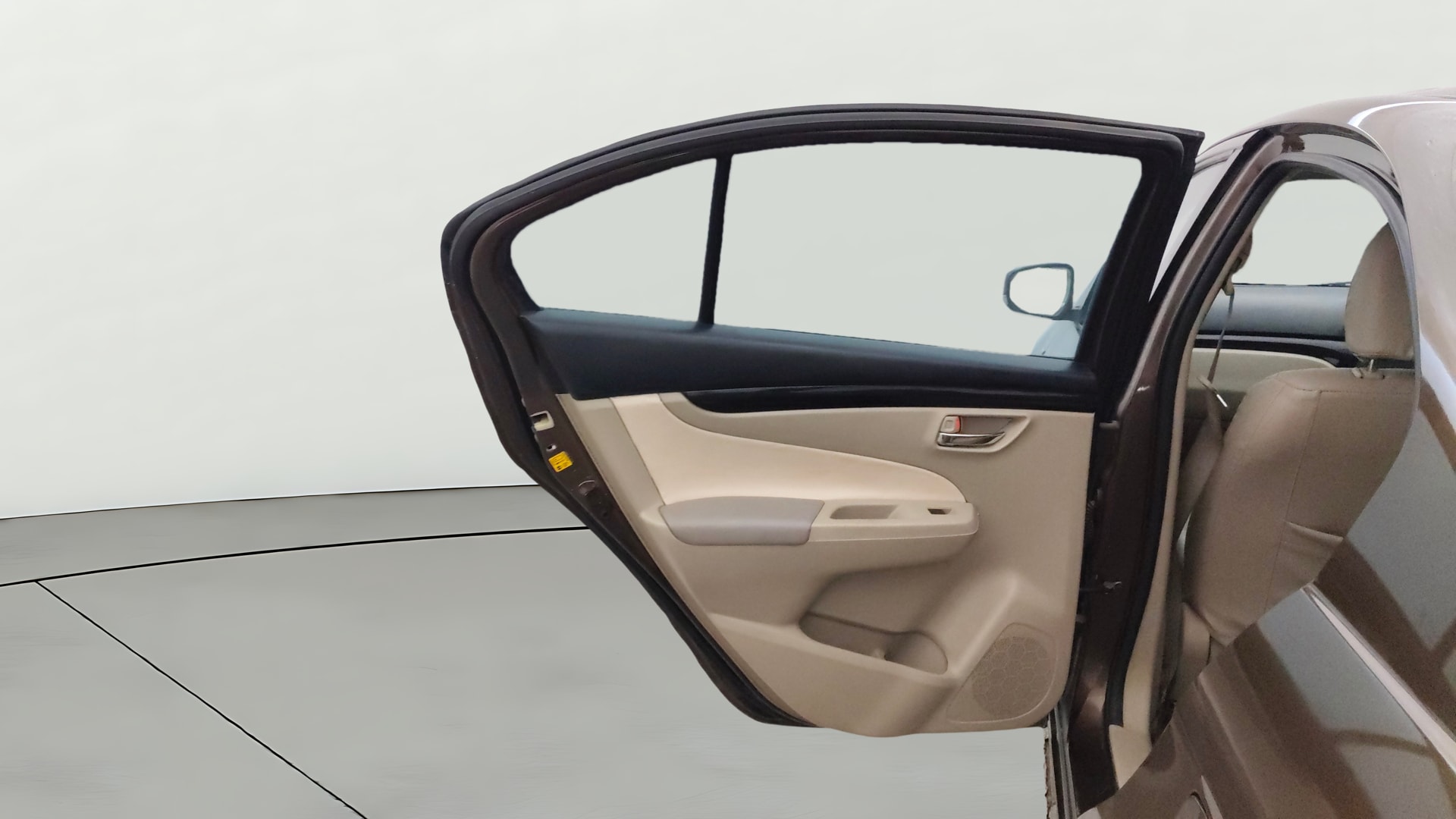 View 2015 Maruti Suzuki 1000 Base Variant Image 22 Used 2015 Maruti Suzuki 1000 Base Variant Image 22