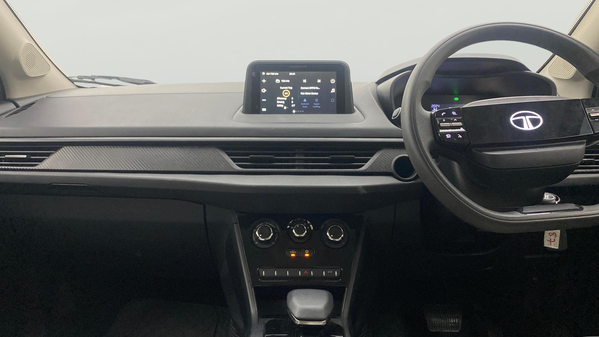 View 2025 Tata Nexon Revotron XE Image 18 Used 2025 Tata Nexon Revotron XE Image 18