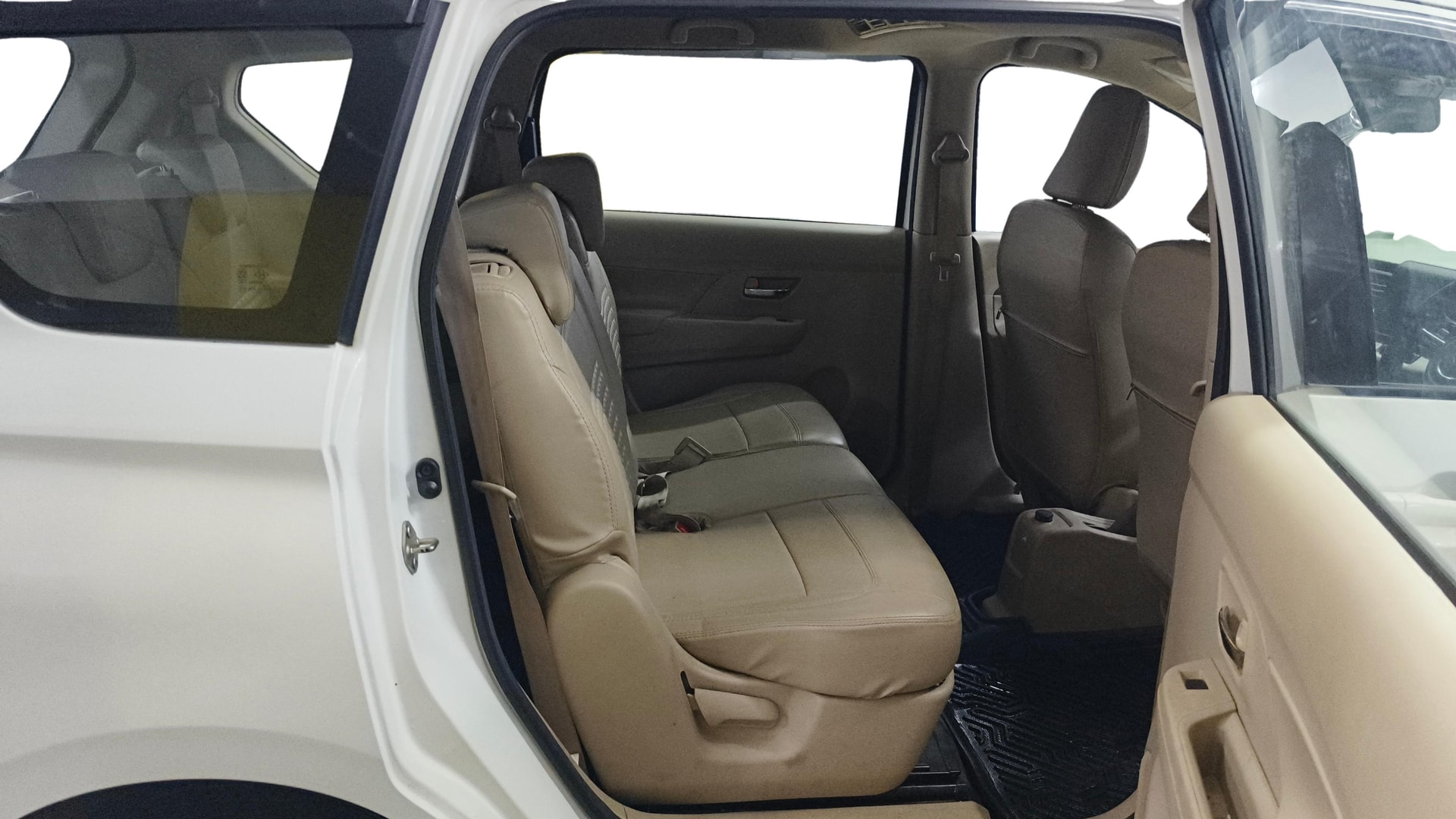 View 2024 Maruti Suzuki 1000 Base Variant Image 29 Used 2024 Maruti Suzuki 1000 Base Variant Image 29