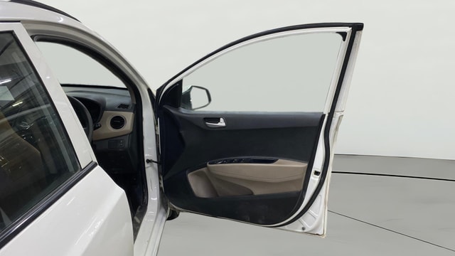 View Hyundai Grand i10 Image 44 Used Hyundai Grand i10 Image 44