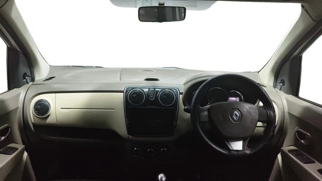 View Renault Lodgy Image 16 Used Renault Lodgy Image 16