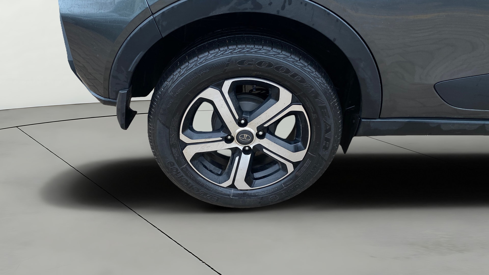 View 2022 Tata Nexon Revotron XE Image 35 Used 2022 Tata Nexon Revotron XE Image 35