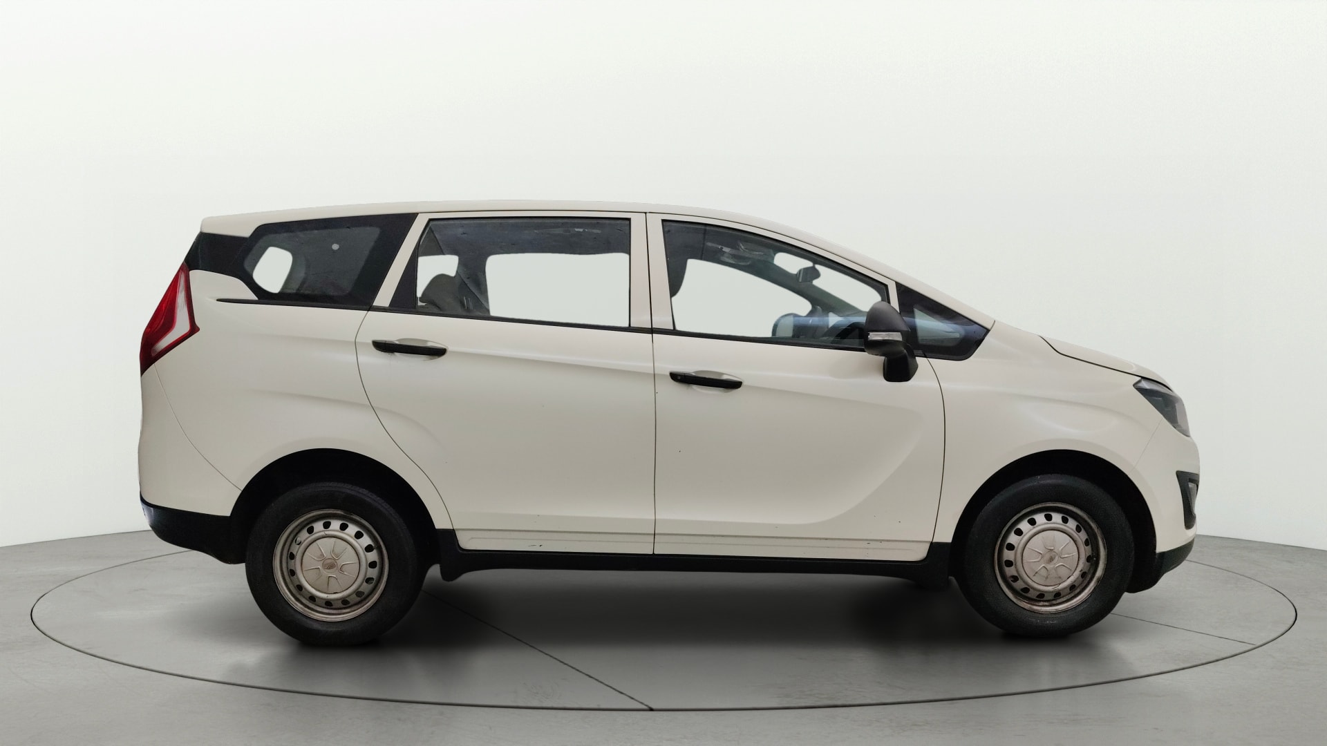 View 2020 Mahindra Marazzo M2 7-Seater Image 27 Used 2020 Mahindra Marazzo M2 7-Seater Image 27