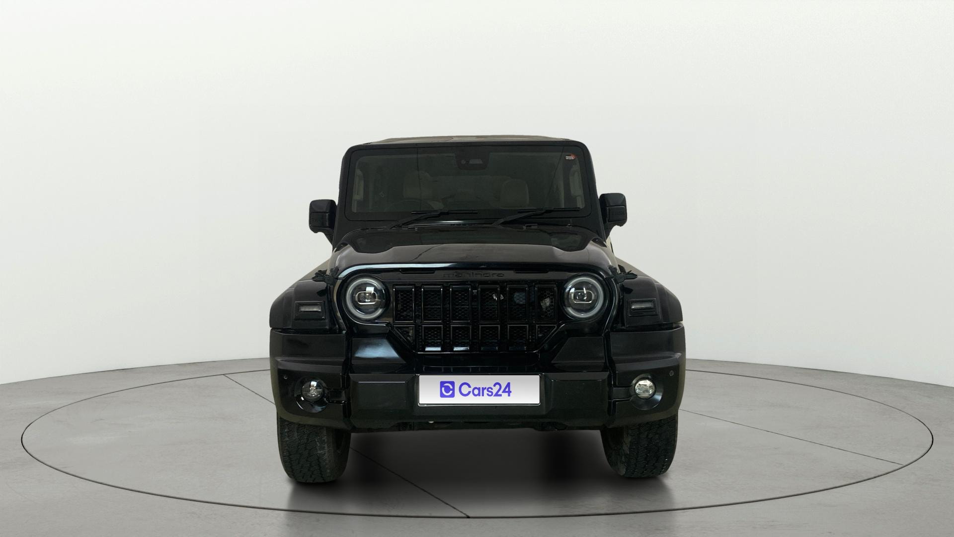 View 2025 Mahindra Thar Roxx AX7L Diesel 2WD AT Image 1 Used 2025 Mahindra Thar Roxx AX7L Diesel 2WD AT Image 1