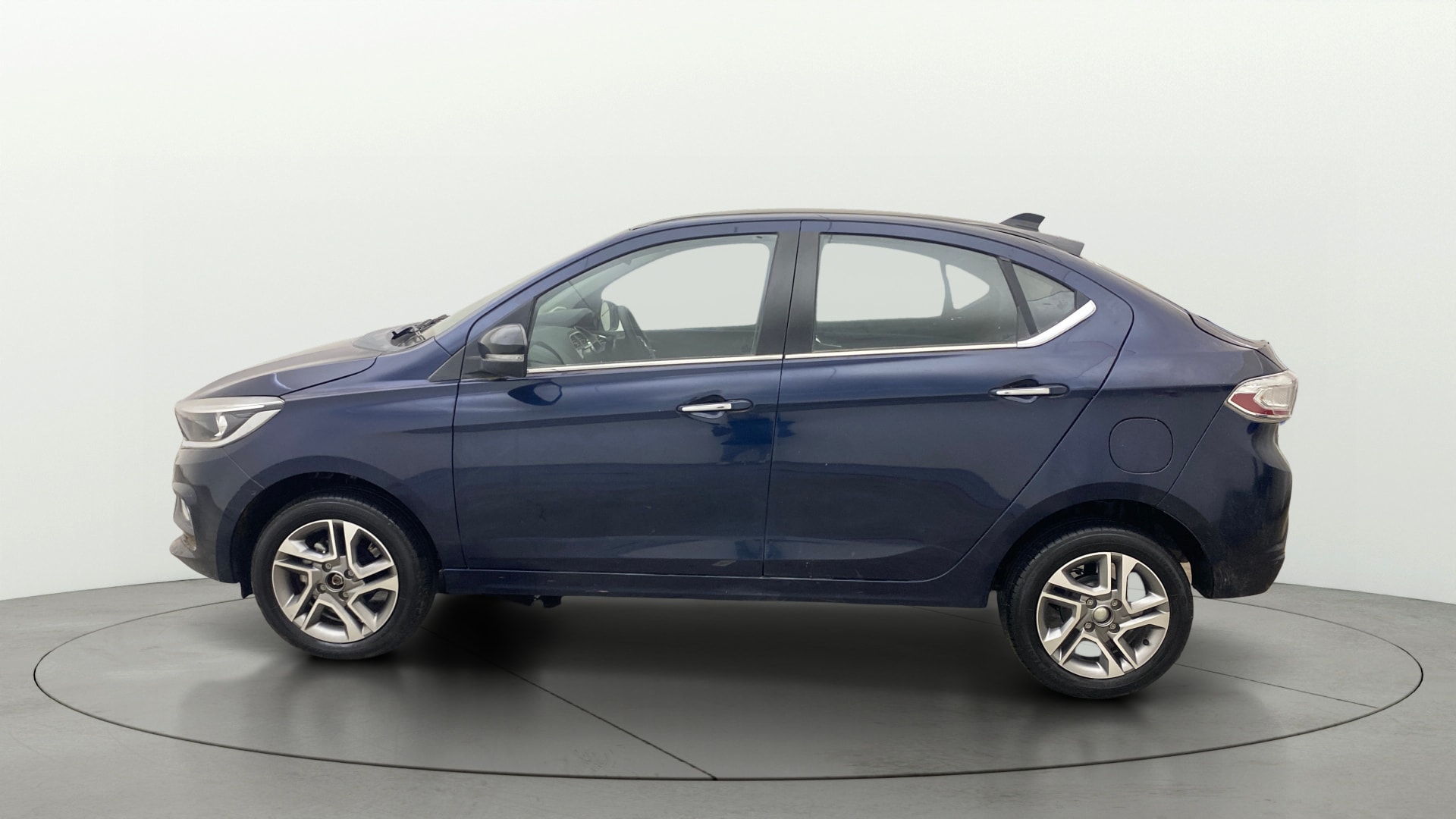 View 2026 Tata Tigor XE Diesel Image 25 Used 2026 Tata Tigor XE Diesel Image 25