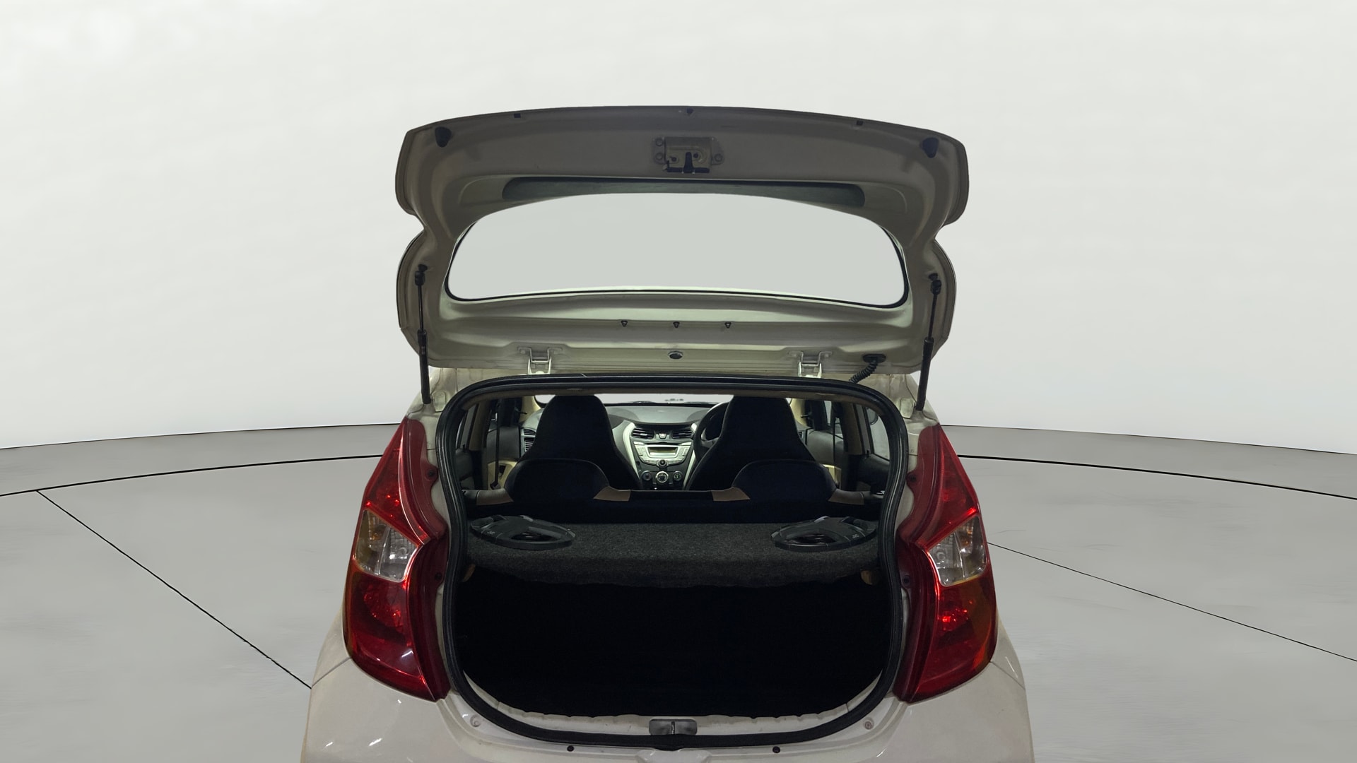 View 2016 Hyundai EON Era Plus Image 16 Used 2016 Hyundai EON Era Plus Image 16