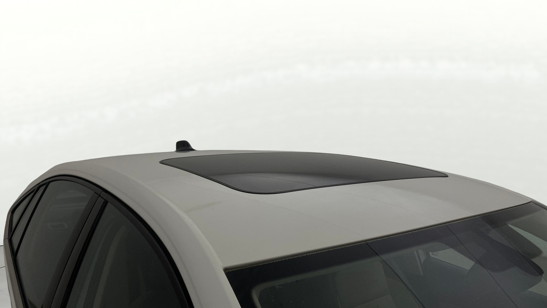 View 2022 Skoda Slavia Style 1.0 TSI AT Image 6 Used 2022 Skoda Slavia Style 1.0 TSI AT Image 6