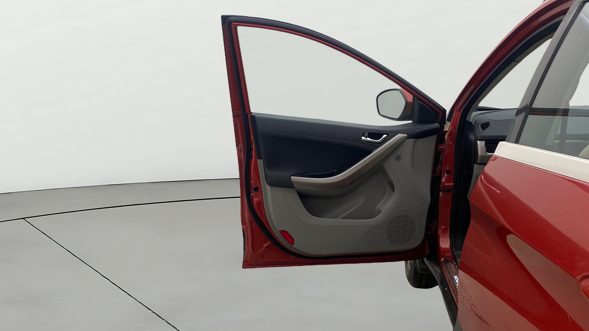 View 2019 Tata Nexon Revotron XE Image 31 Used 2019 Tata Nexon Revotron XE Image 31