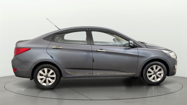 View Hyundai Fluidic Verna Image 8 Used Hyundai Fluidic Verna Image 8