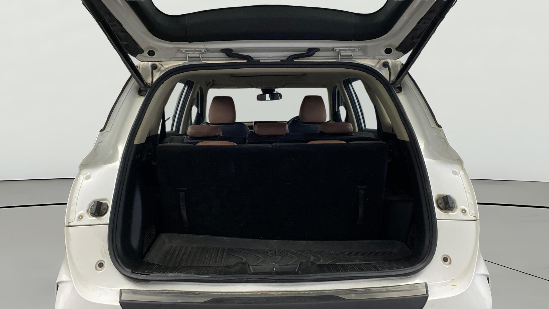 View 2023 MG Hector Plus Sharp Pro 7 Seater Petrol Image 43 Used 2023 MG Hector Plus Sharp Pro 7 Seater Petrol Image 43