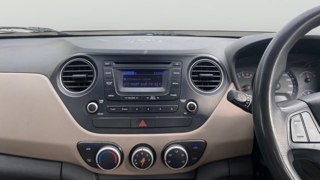 View Hyundai Xcent Image 17 Used Hyundai Xcent Image 17
