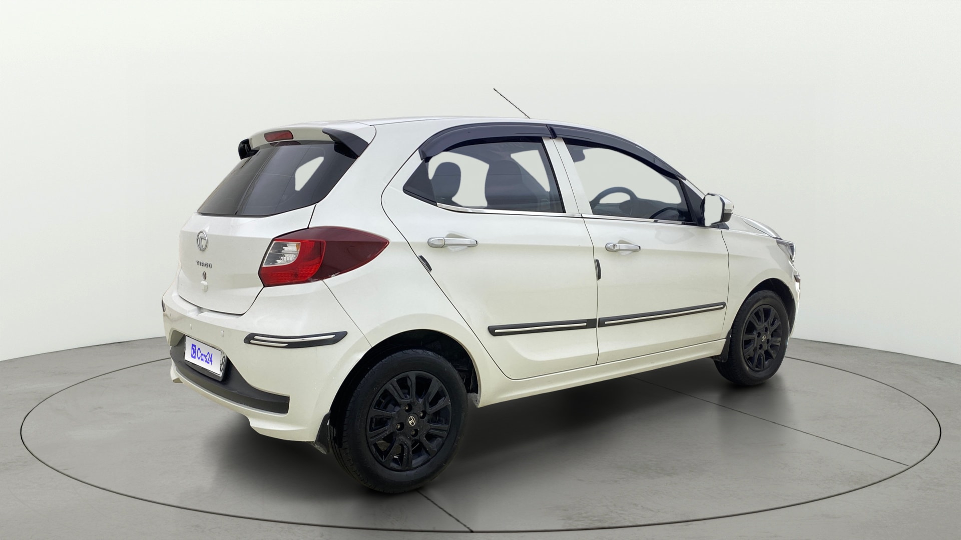 View 2021 Tata Tiago Revotorq XB Image 41 Used 2021 Tata Tiago Revotorq XB Image 41