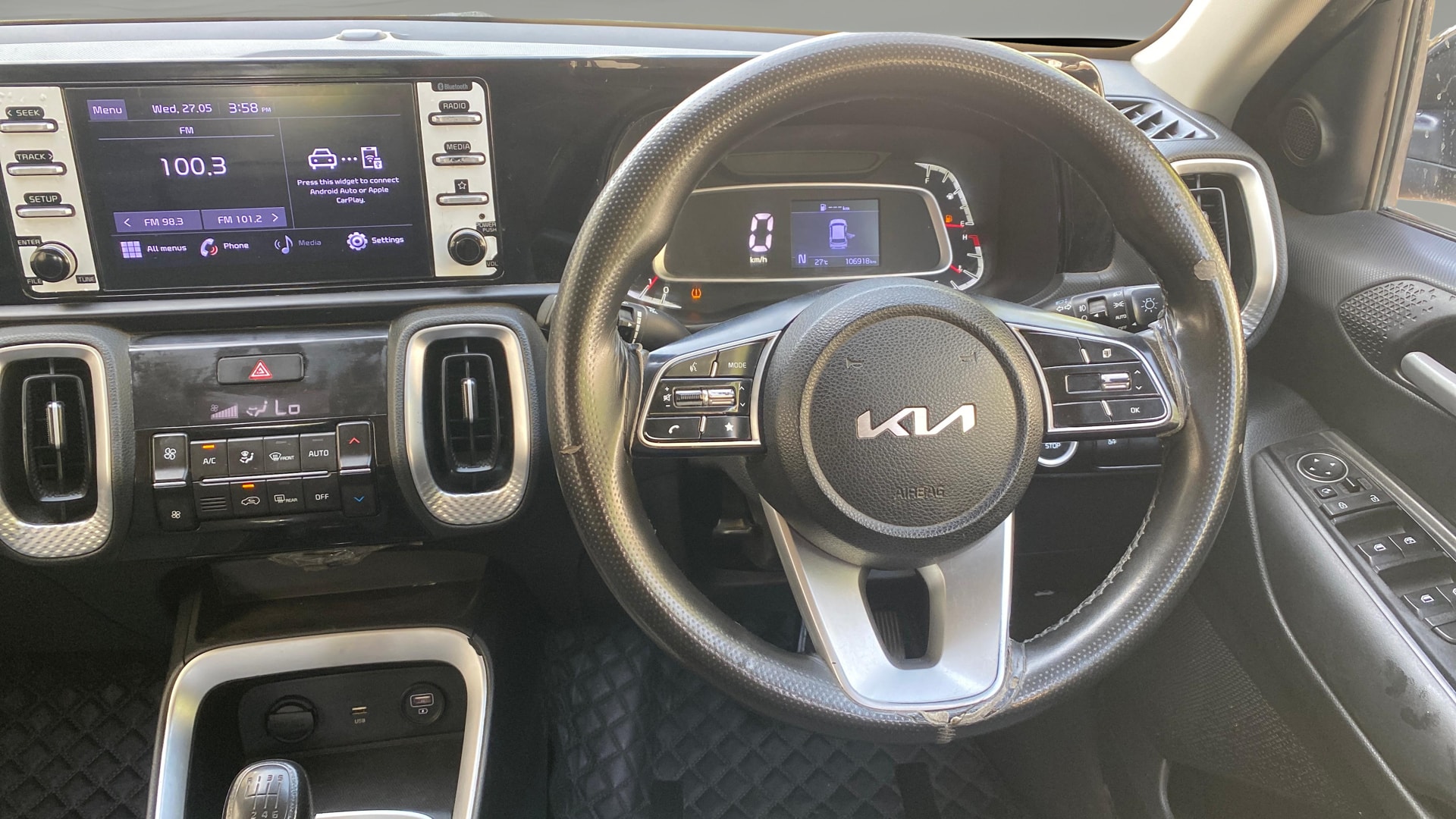 View 2022 Kia Sonet HTK Plus iMT Petrol Image 20 Used 2022 Kia Sonet HTK Plus iMT Petrol Image 20
