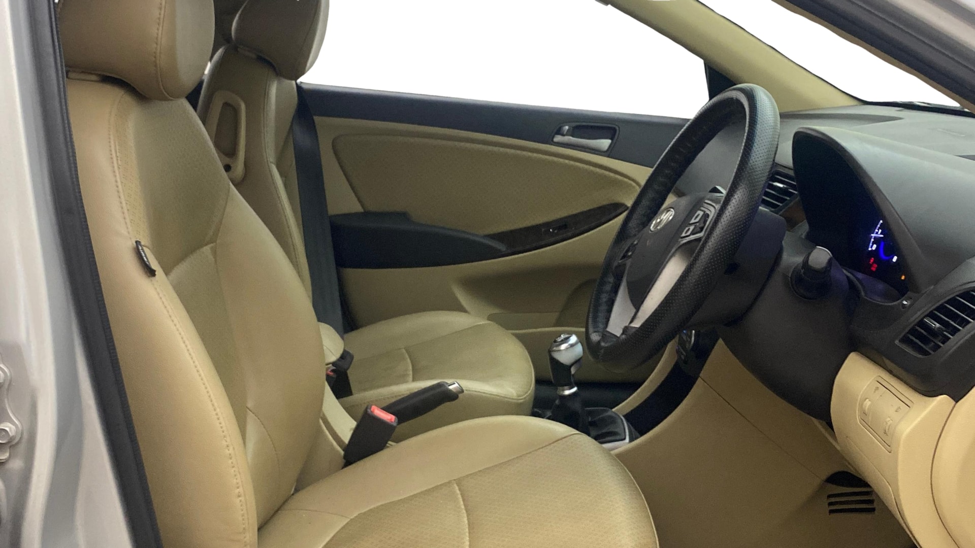 View 2016 Hyundai Verna 1.6 VTVT SX Image 26 Used 2016 Hyundai Verna 1.6 VTVT SX Image 26