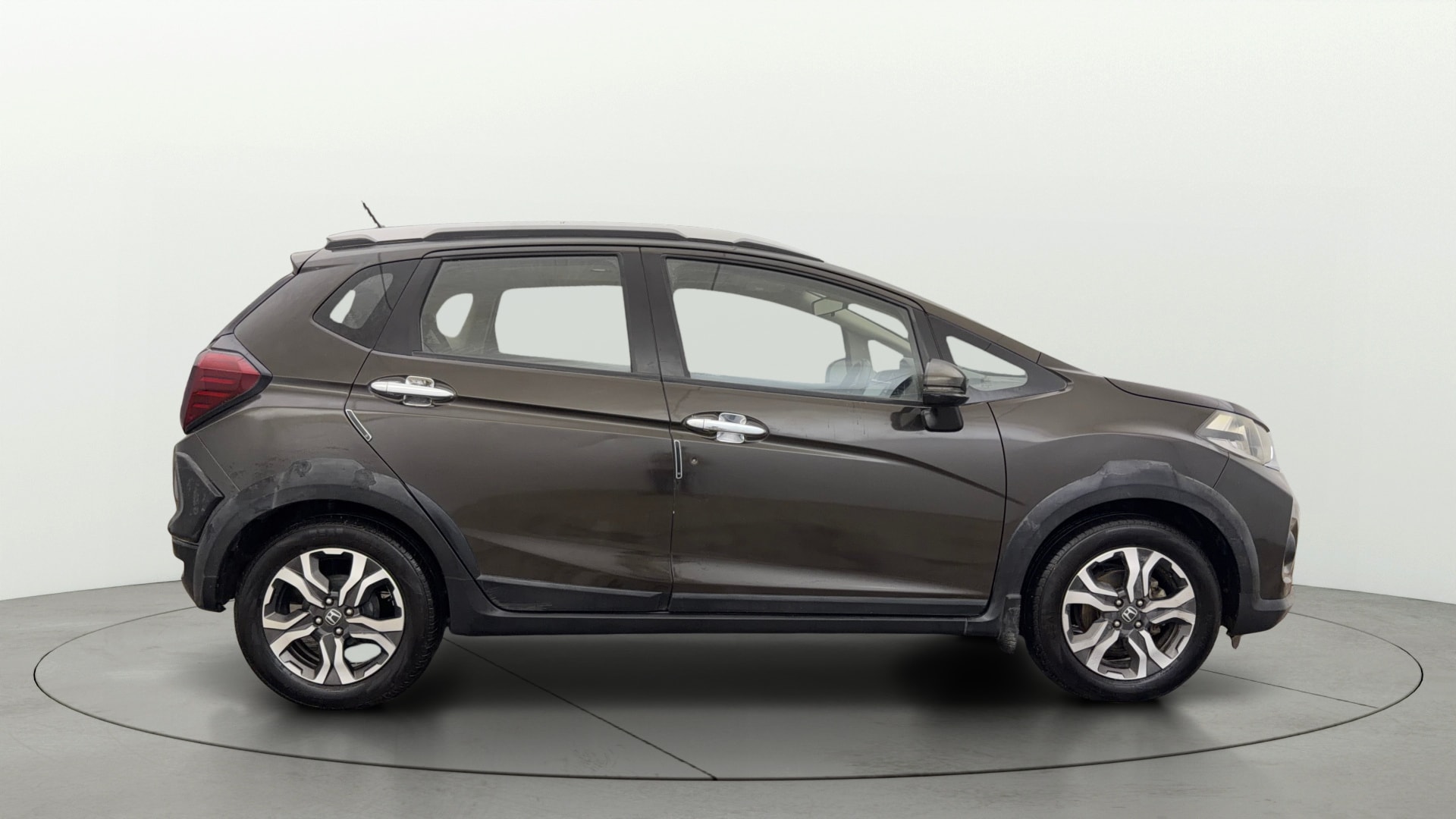 View 2018 Honda WR-V S MT Diesel Edge Edition Image 8 Used 2018 Honda WR-V S MT Diesel Edge Edition Image 8