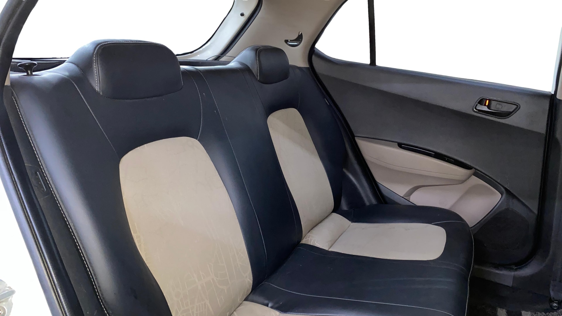 View 2020 Hyundai Grand i10 1.2 Magna Diesel Image 33 Used 2020 Hyundai Grand i10 1.2 Magna Diesel Image 33